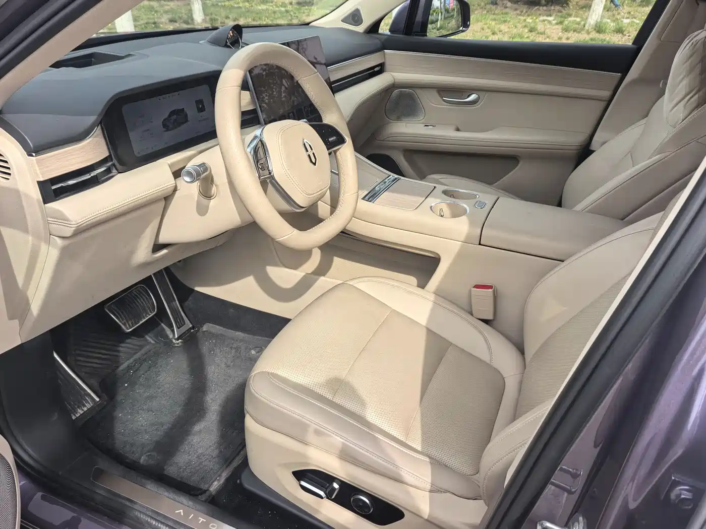 AITO Wenjie AITO M5 2025 Extended Range Ultra AWD фото 15
