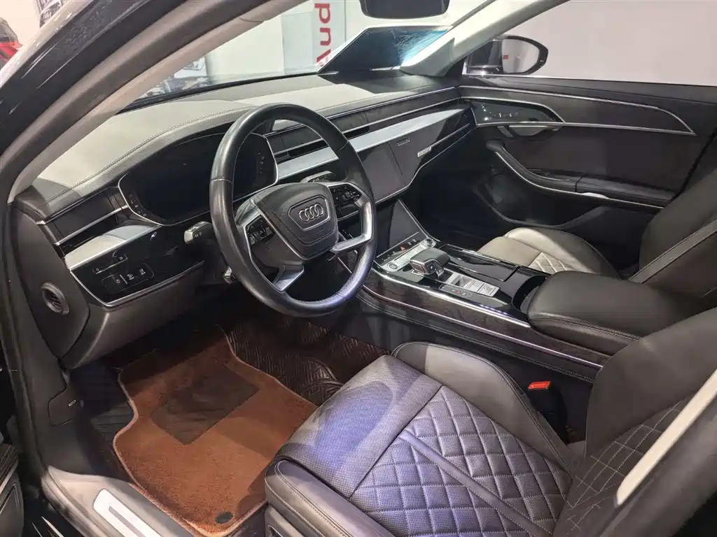 Audi A8 2023 A8L 50 TFSI quattro Exclusive фото 3