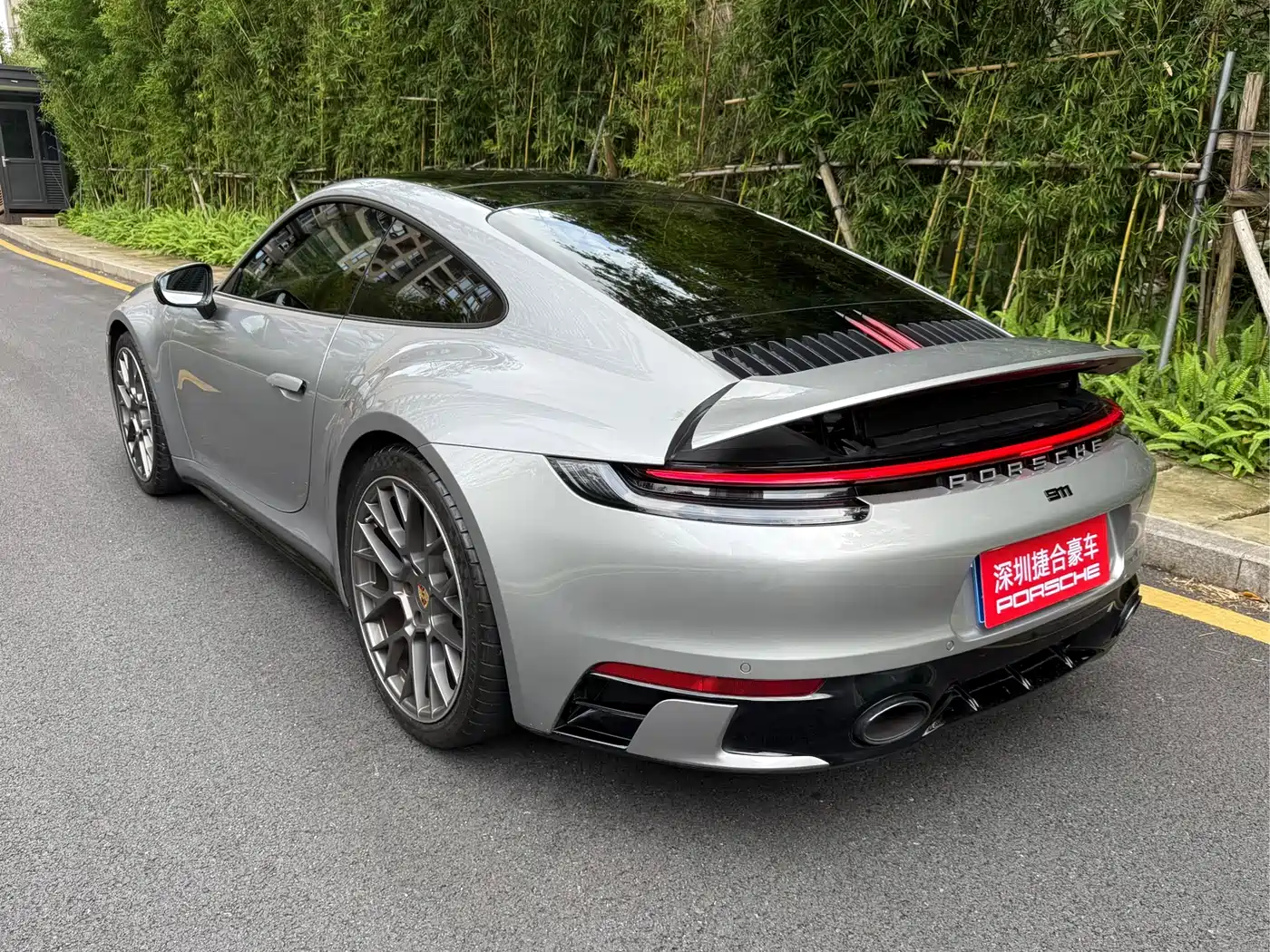 Porsche 911 2022 Carrera 3.0T фото 4