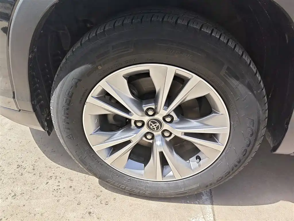 Toyota Highlander 2018 2.0T 4WD Elite 7-seater (China V) фото 23