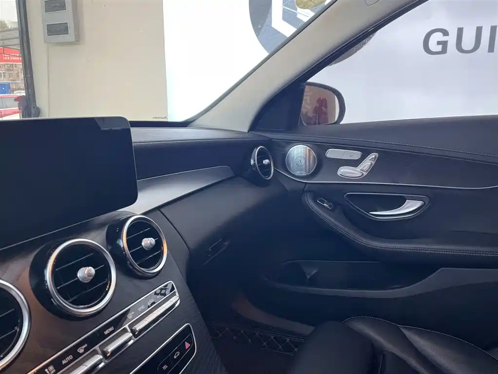 MERCEDES-BENZ C CLASS