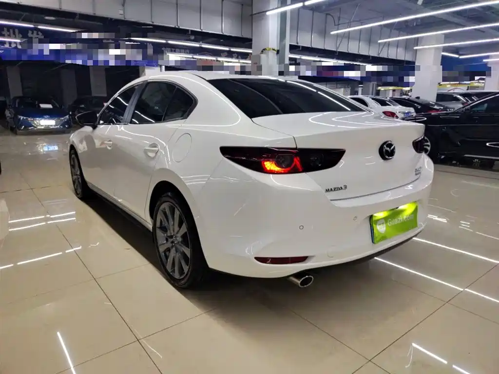 Mazda Mazda3 Axela 2025 2023 2.0L Auto Zhixuan