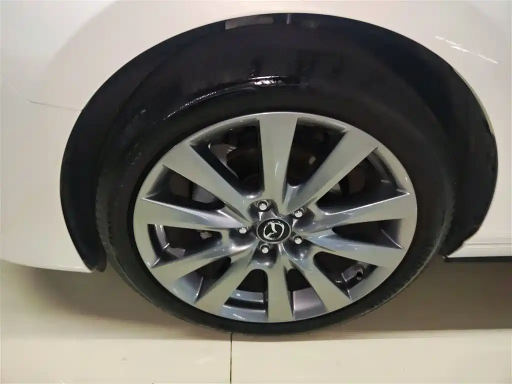 Mazda Mazda3 Axela 2025 2023 2.0L Auto Zhixuan