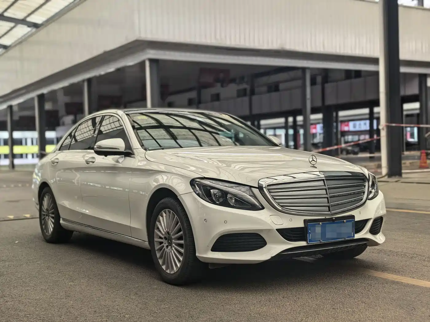 Mercedes-Benz C-Class 2015 Facelift C 200 L фото 3