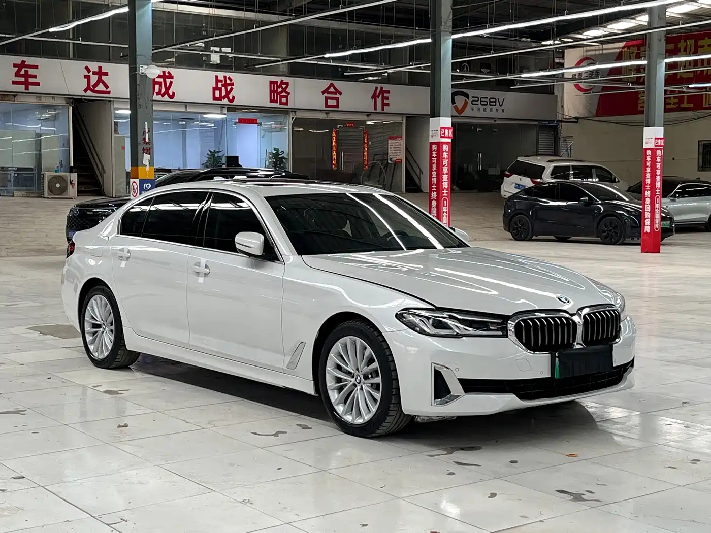 BMW 5 Series New Energy 2021 535Le Luxury Package фото 3