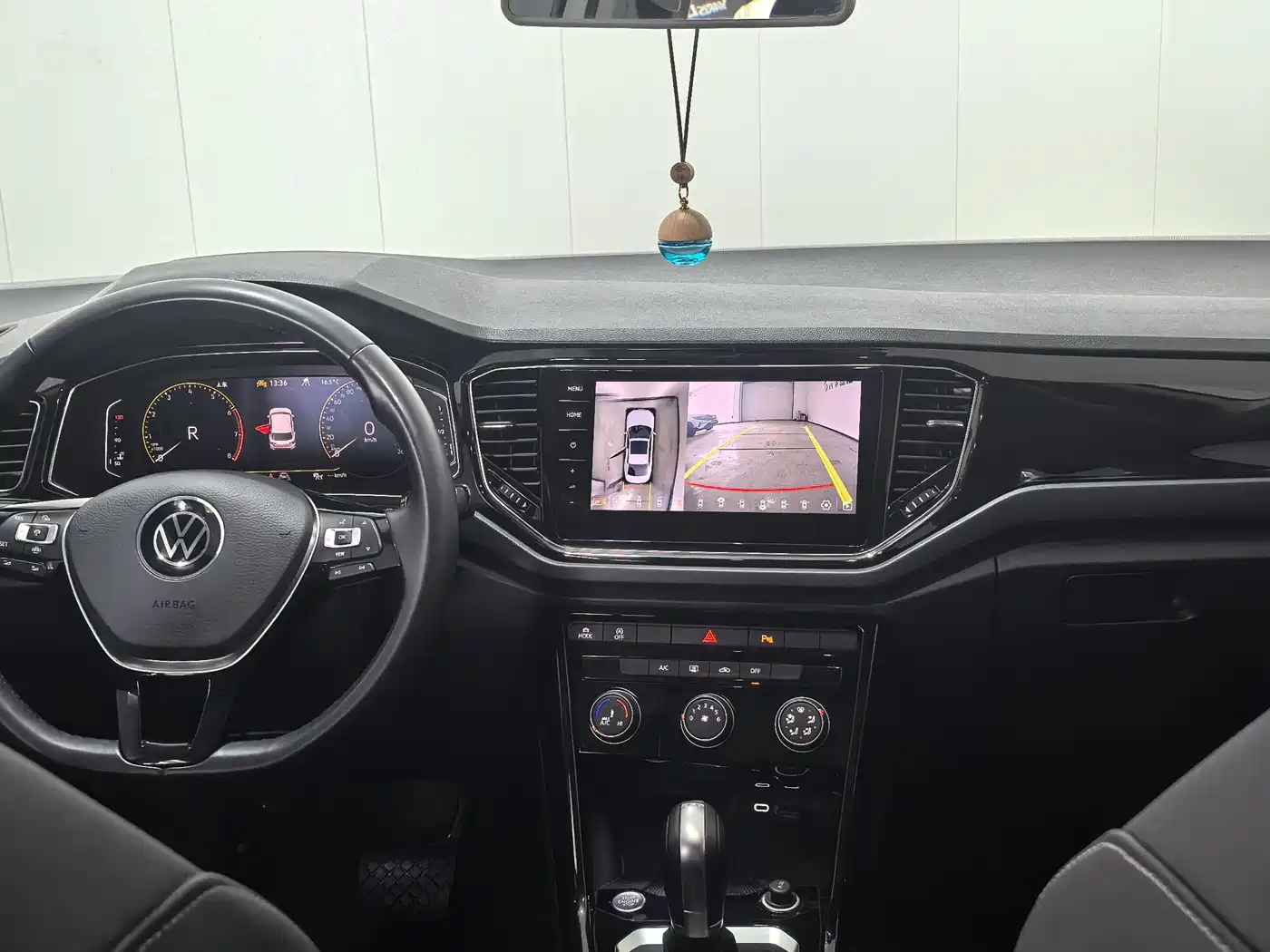 Volkswagen T-ROC 2022 280TSI DSG 2WD Comfort PLUS фото 14