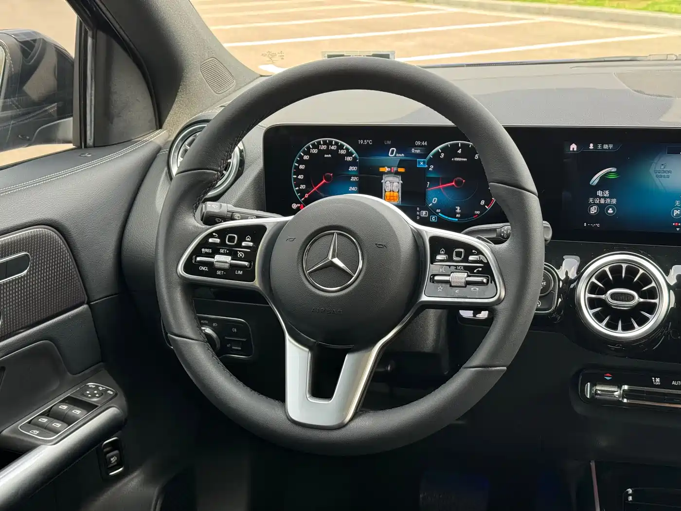 Mercedes-Benz GLA 2020 GLA 200 4MATIC фото 9