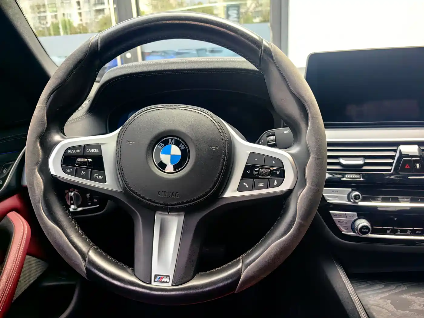 BMW 5 Series New Energy 2021 535Le M Sport Package фото 7