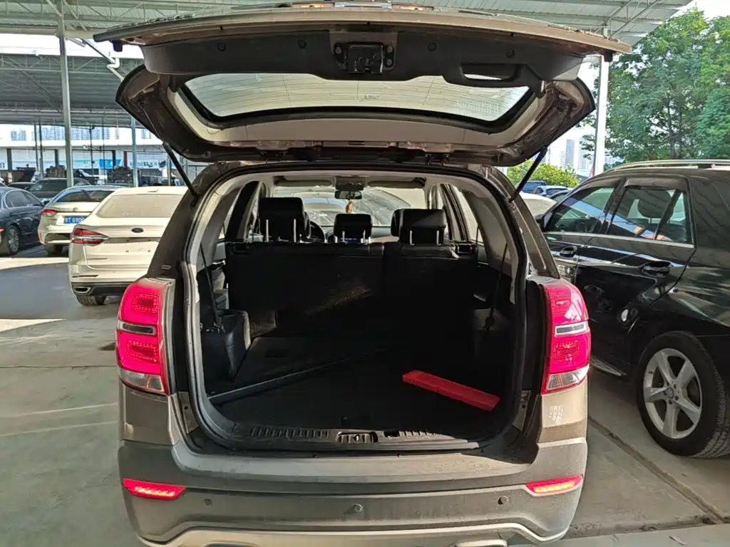 Chevrolet Captiva 2017 2017 2.4L 2WD Luxury Edition 7-Seater