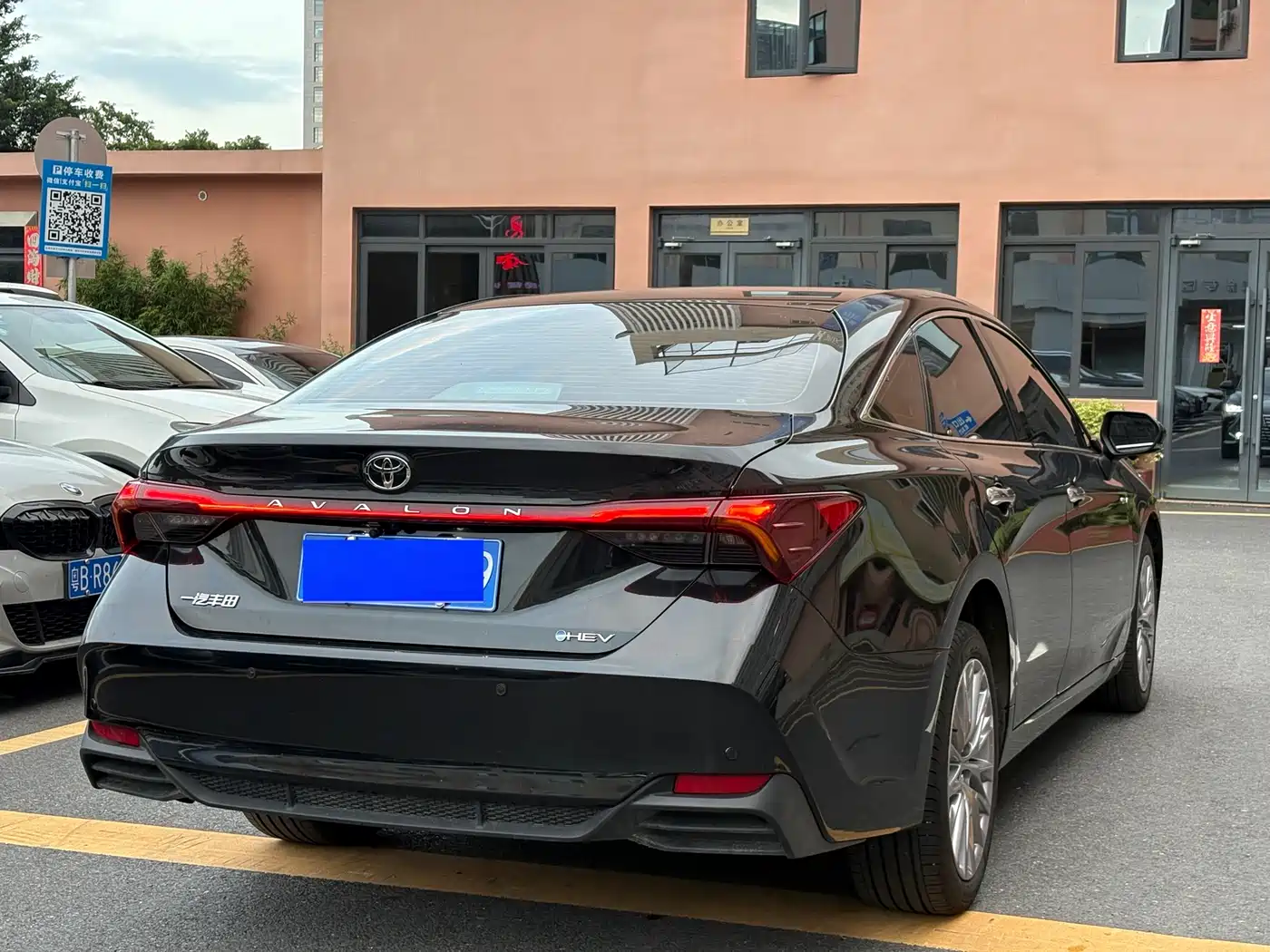 Toyota Avalon фото 4