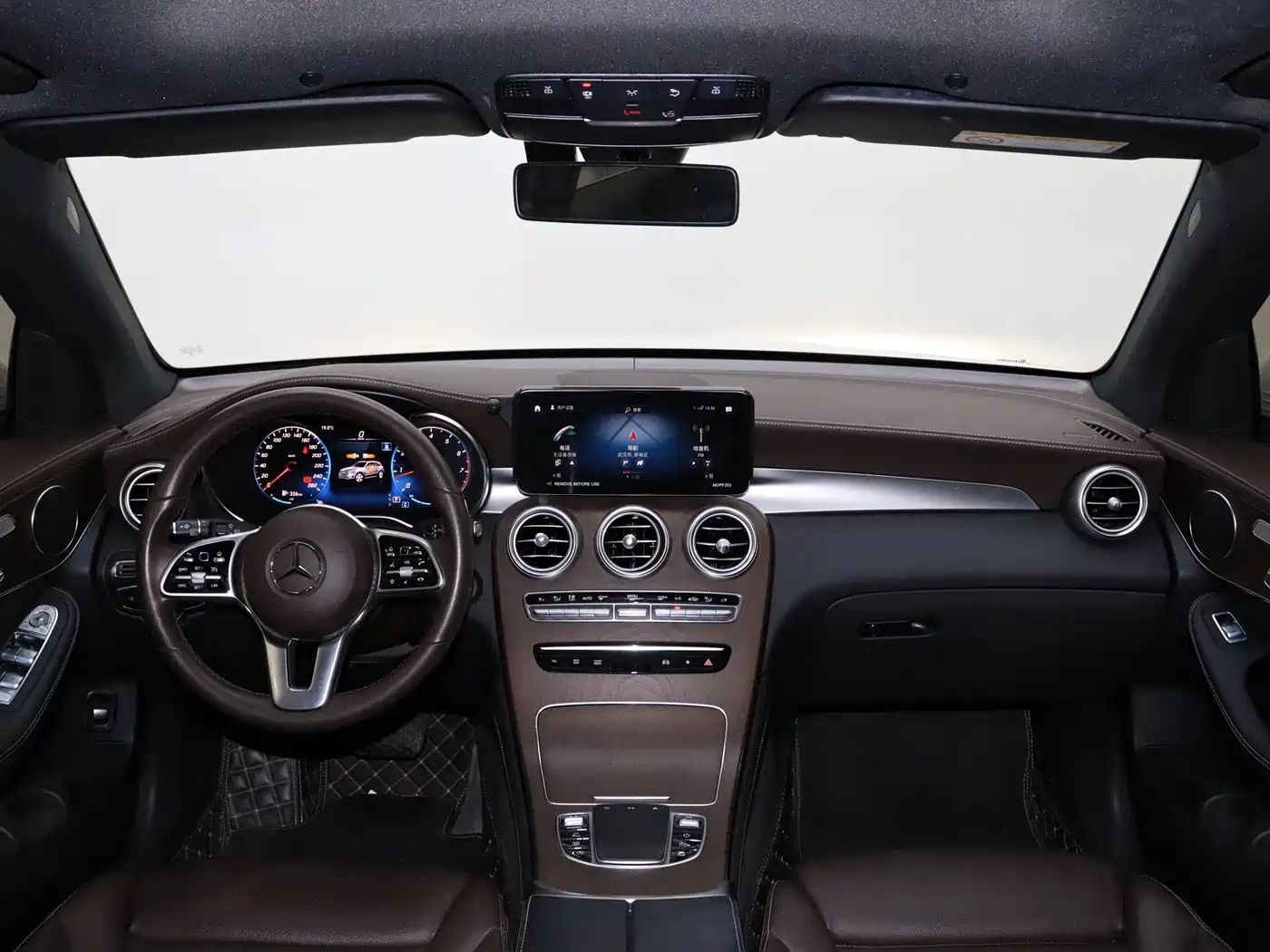 Mercedes-Benz GLC 2022 Facelift GLC 260 L 4MATIC Luxury Model фото 21