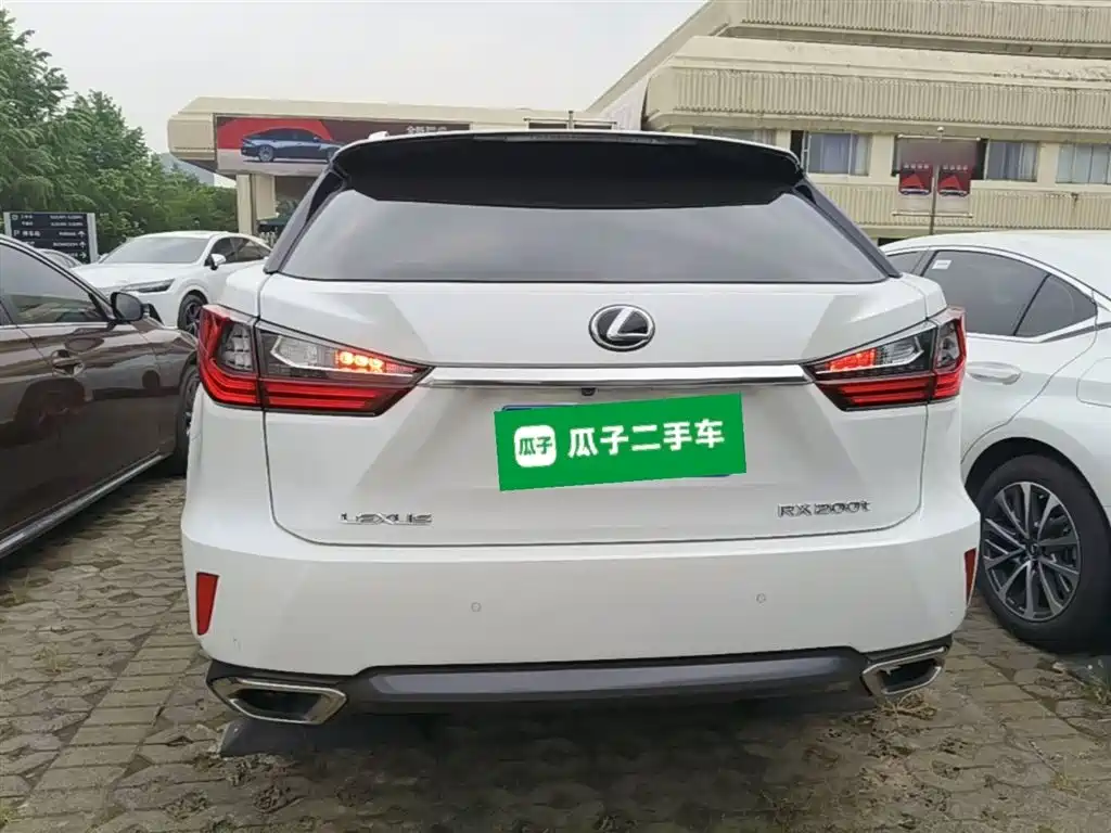 LEXUS RX