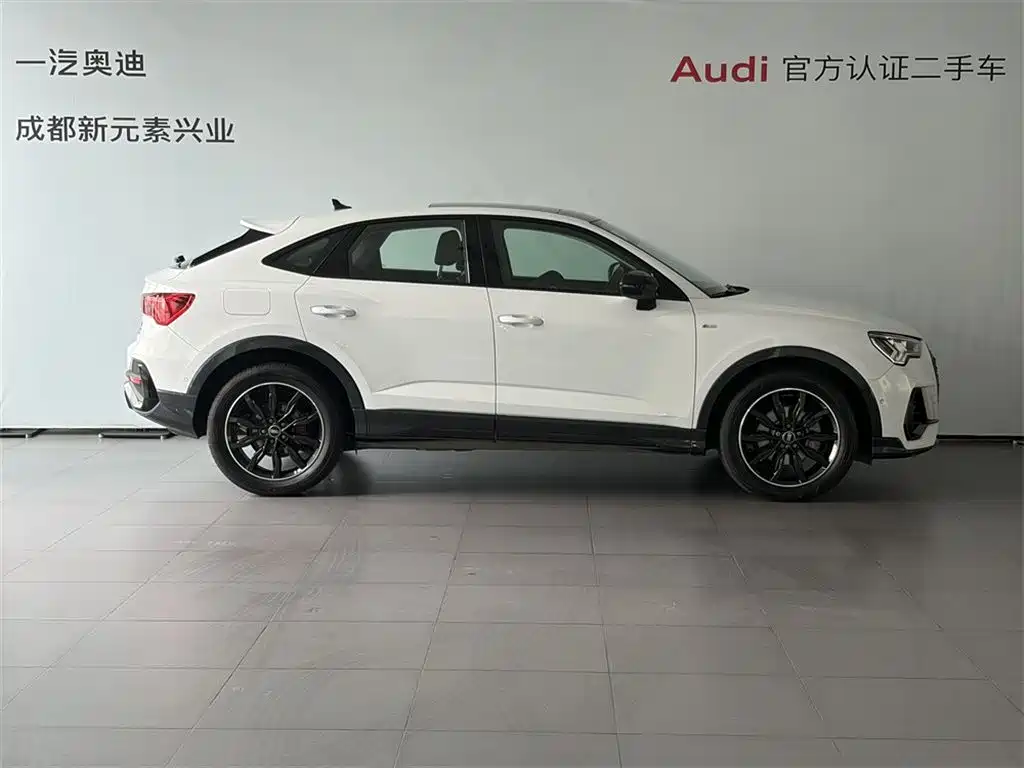 AUDI Q3 SPORTBACK