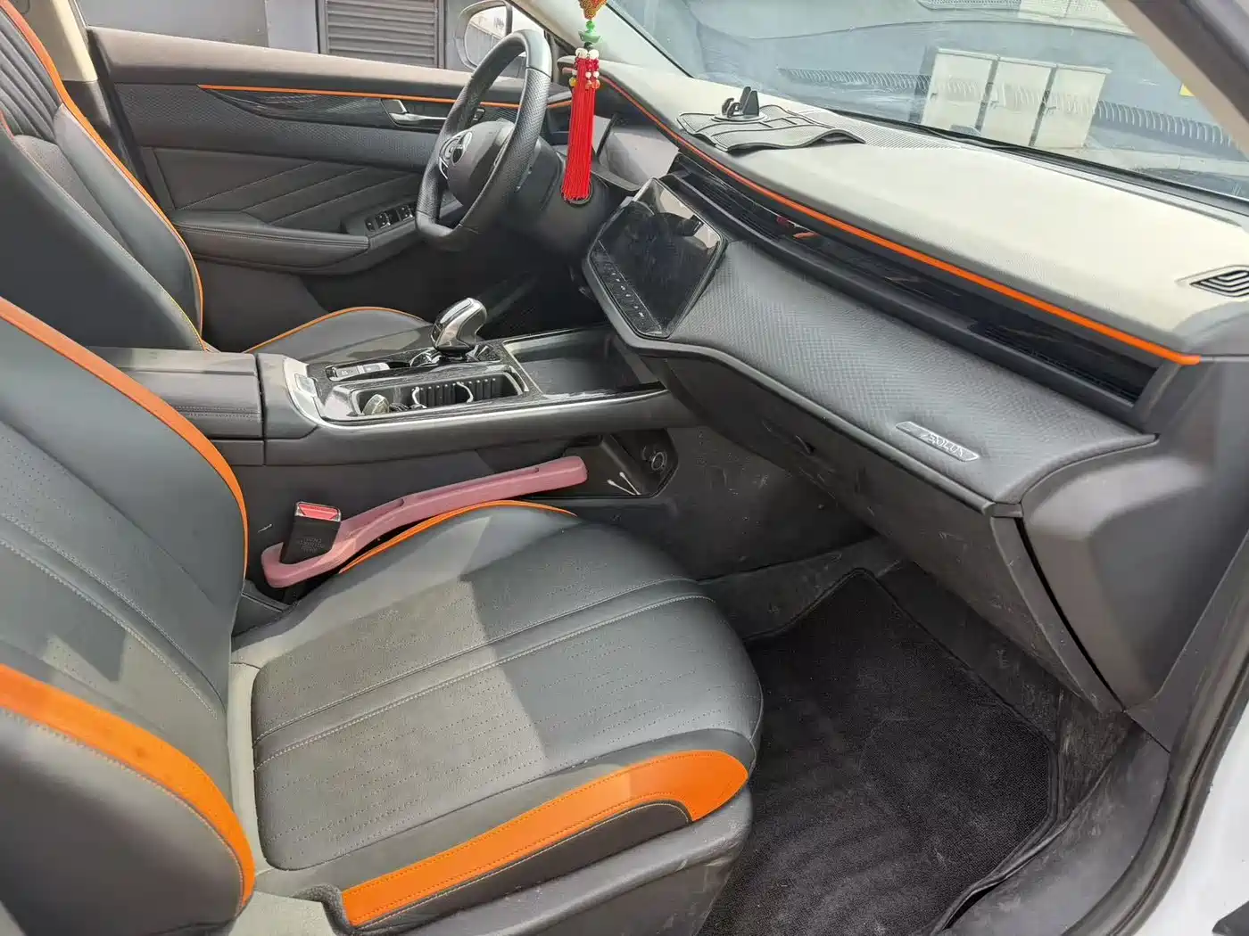 DONGFENG YI HYUN MAX