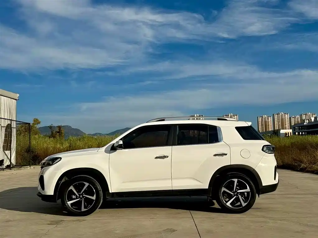 Hyundai Beijing Hyundai ix35 2021 2.0L Automatic 2WD GLS Leading Edition фото 3