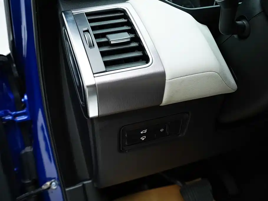Land Rover Range Rover Sport 2014 3.0 SC V6 HSE фото 8