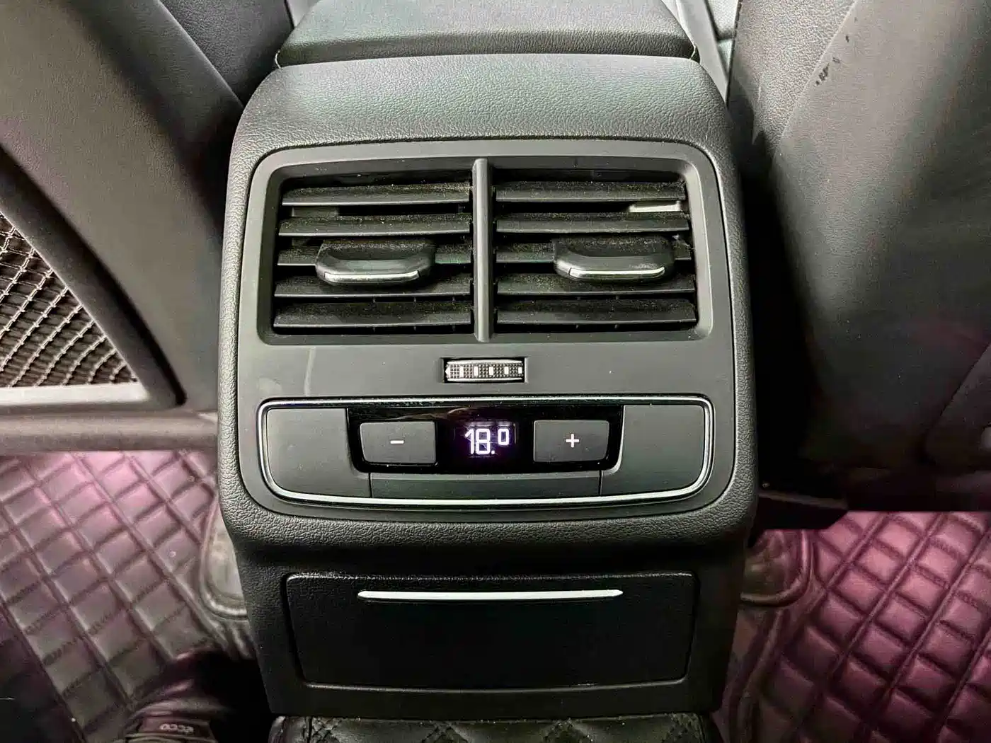 Audi A4L 2020 40 TFSI Luxury Dynamic фото 10