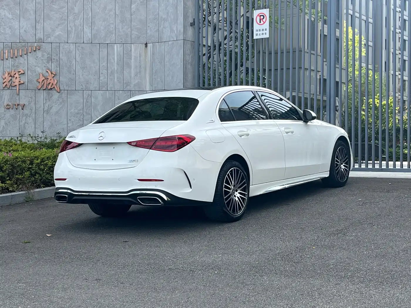 MERCEDES-BENZ C CLASS