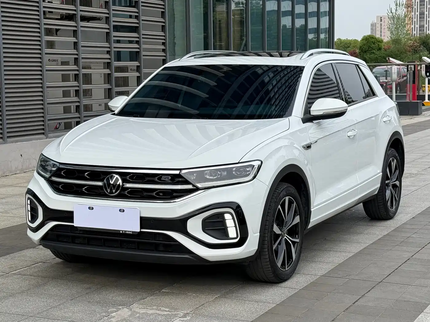 Volkswagen T-ROC 2025 300TSI DSG 2WD Dawn Edition