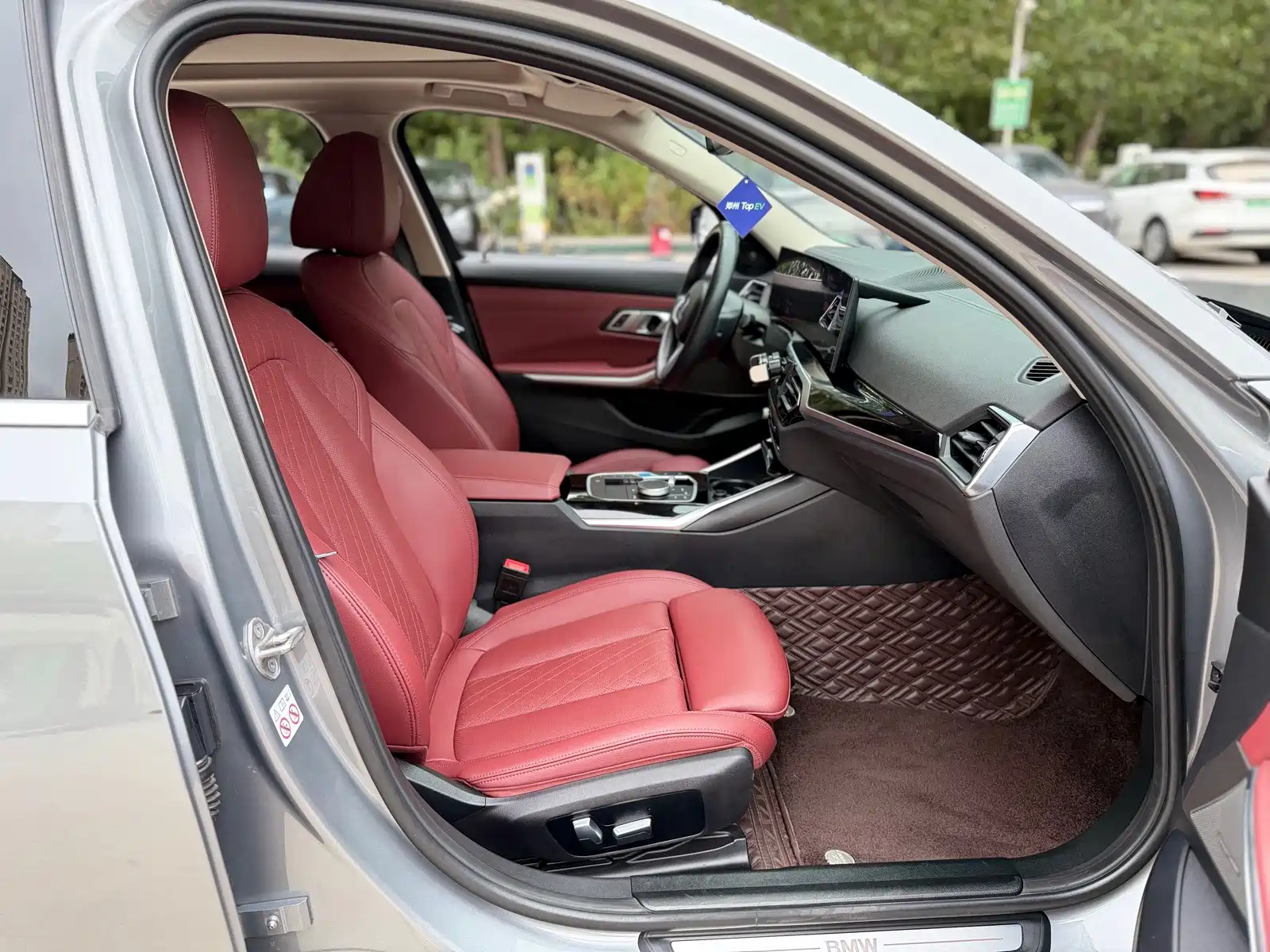 Фото 12 - BMW i3
