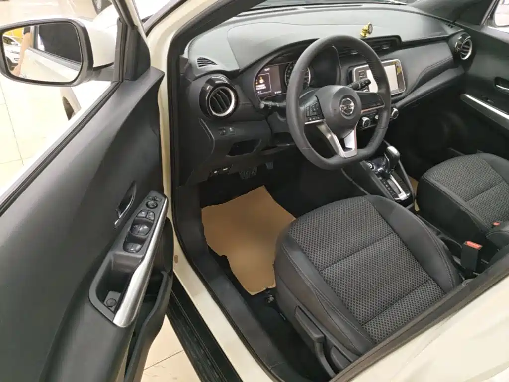 Nissan Kicks 2018 2017 1.5L CVT Smart Edition