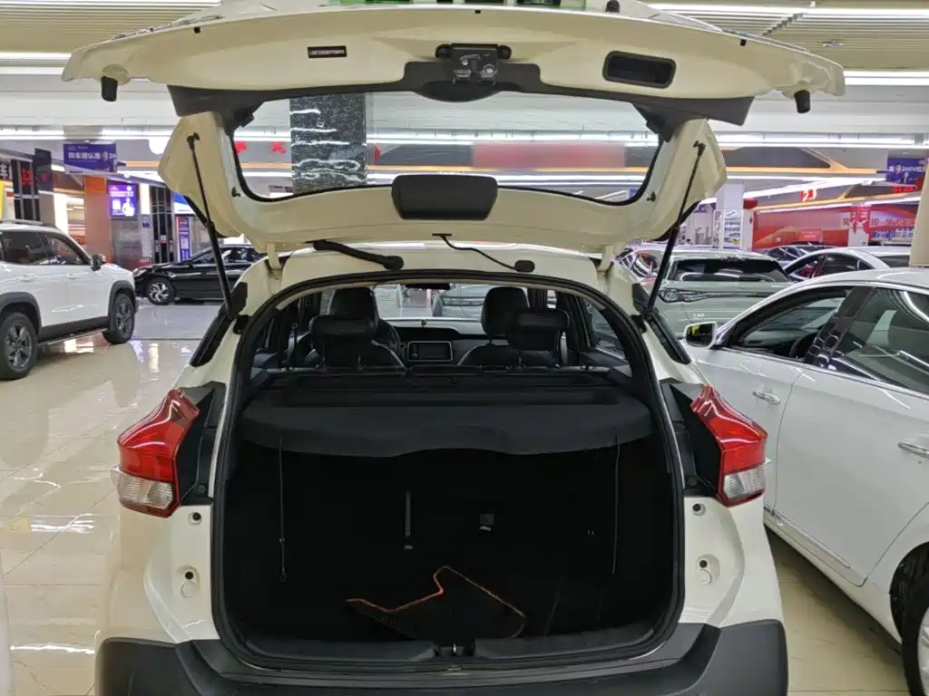 Nissan Kicks 2018 2017 1.5L CVT Smart Edition