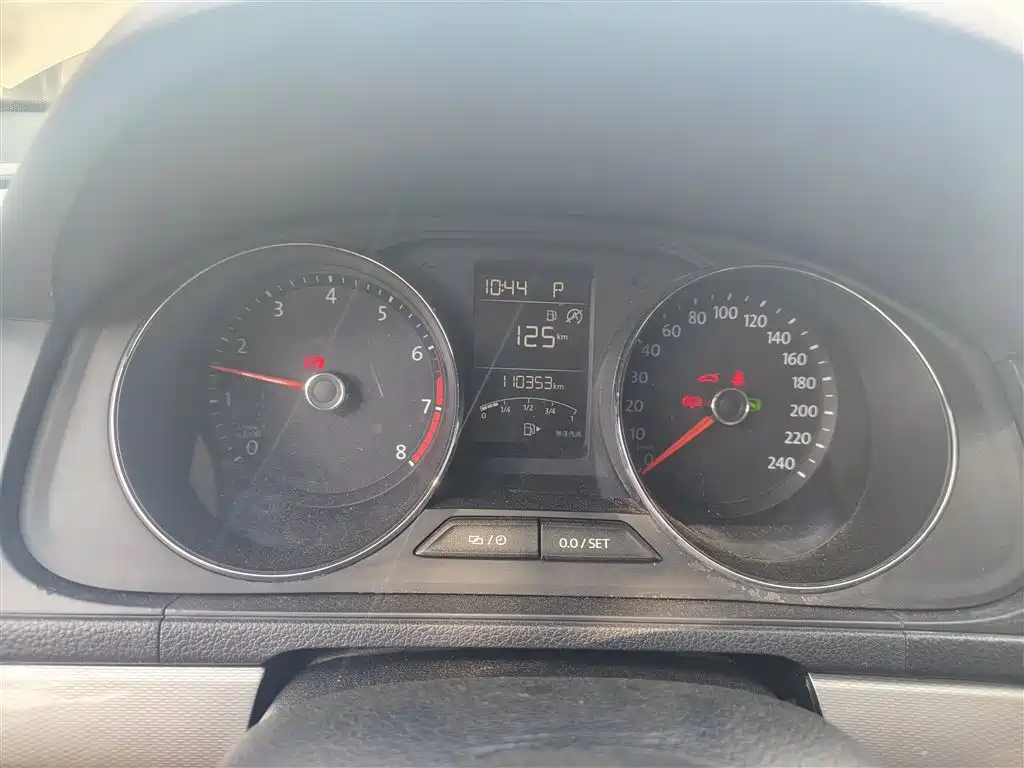 Volkswagen Lavida Tour 2017 180TSI DSG Comfort Edition фото 12