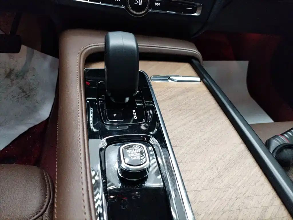 Volvo S90 2025 2025 B5 Zhiyi Luxury Edition