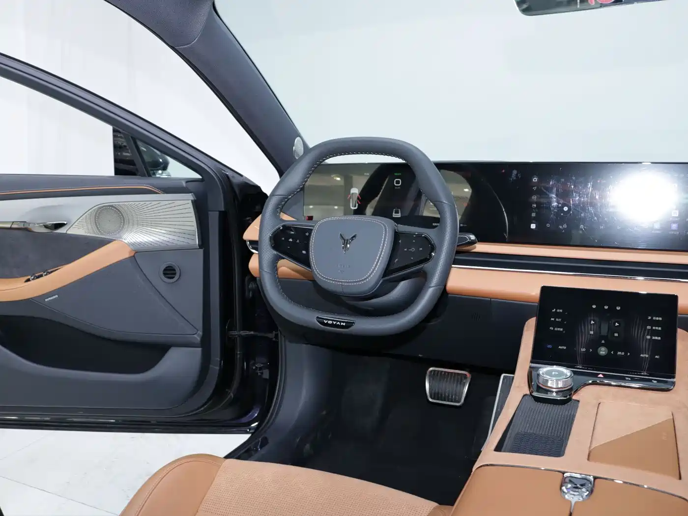 Voyah Auto VOYAH Zhuiguang 2024 PHEV AWD Ultra Long Range Flagship фото 21