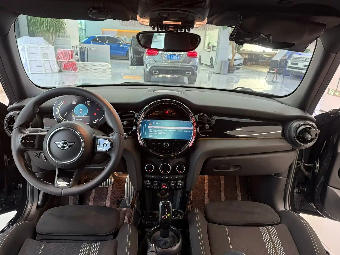 MINI 2022 1.5T COOPER Black Label Special Edition 5-Door фото 6