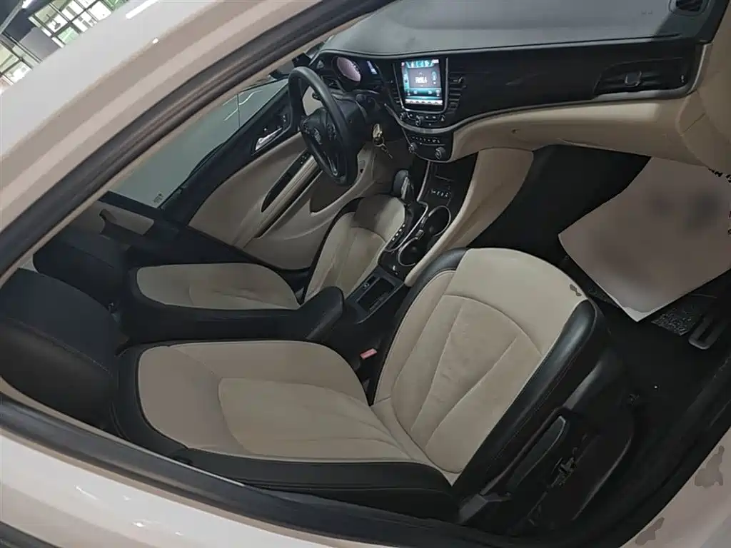 Buick Verano 2018 Sedan 15S Automatic Leading фото 25