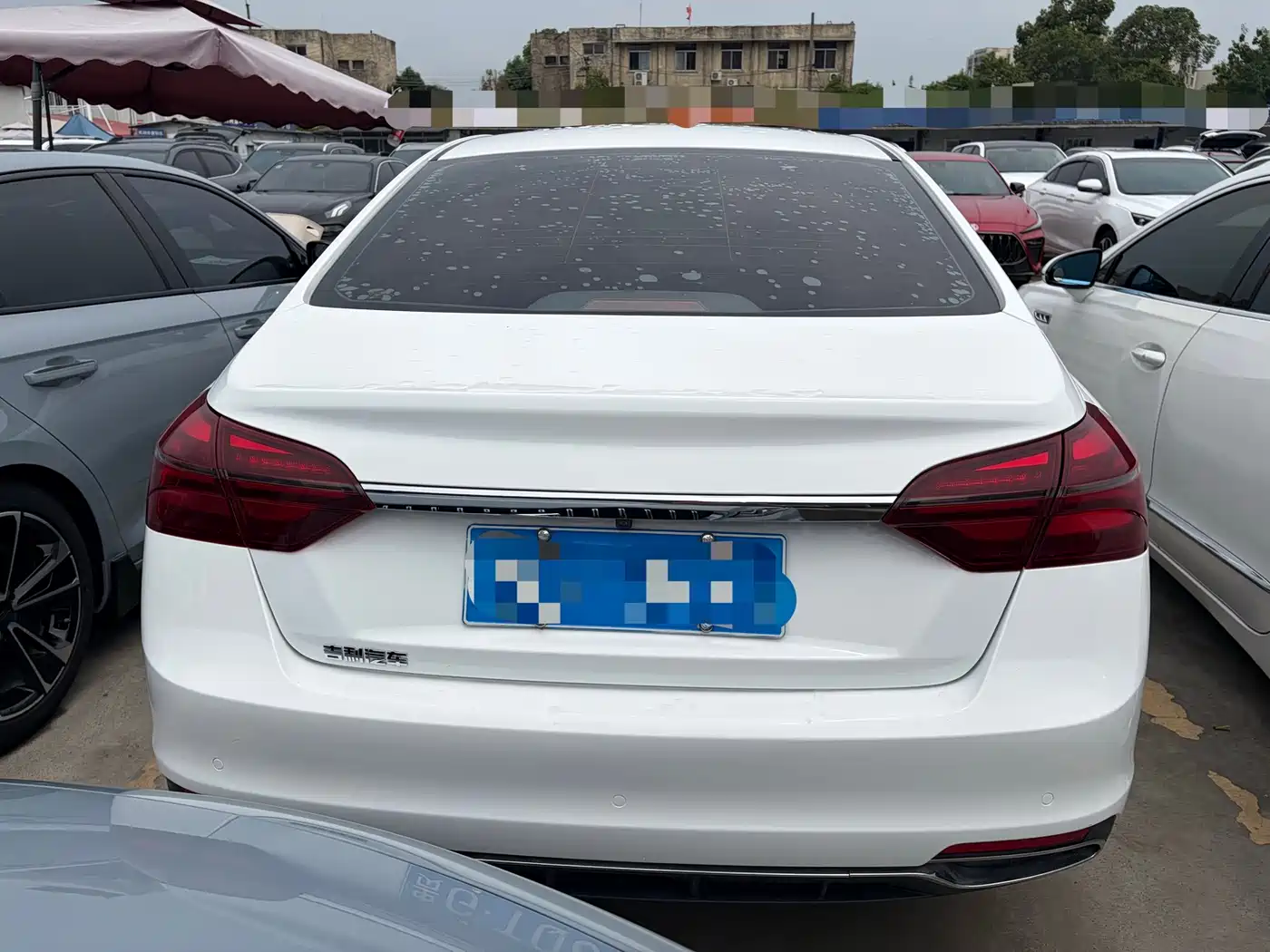 Photo 5 - Geely Emgrand
