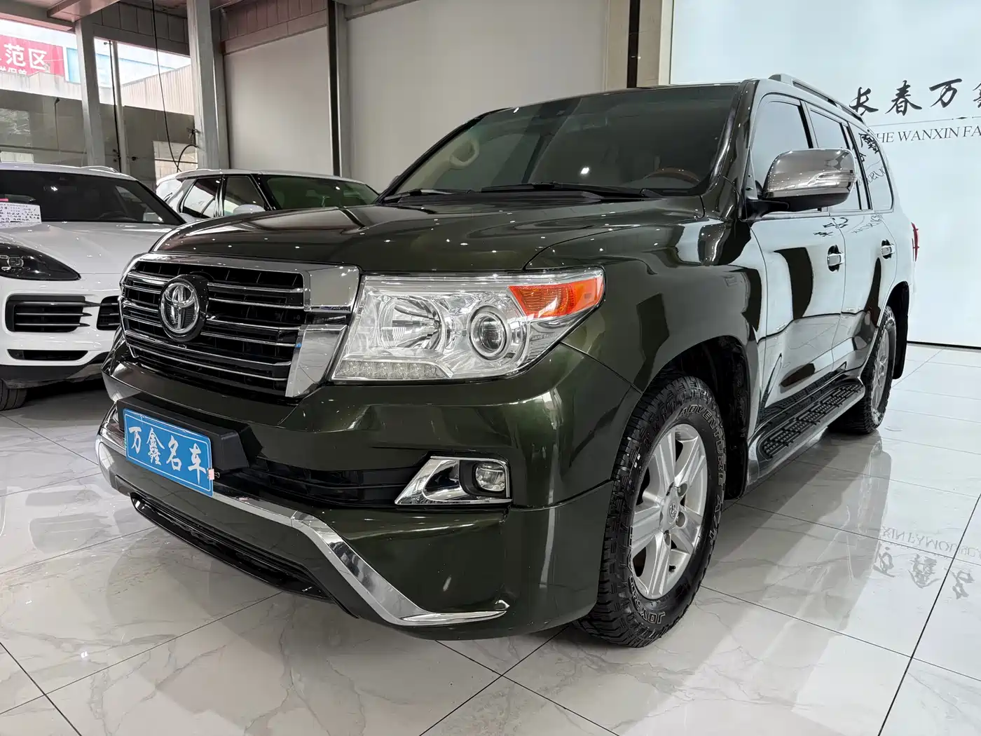 Toyota Land Cruiser (Import) 2015 4.0L V6 Middle East Limited Edition