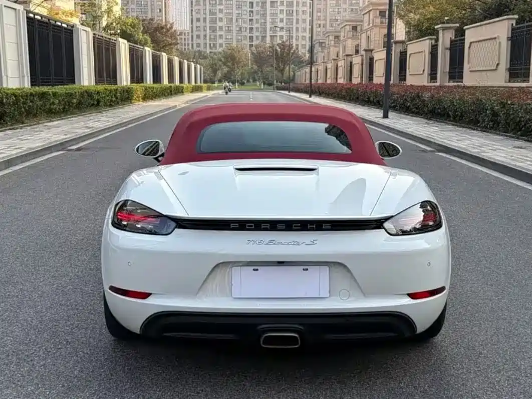 Porsche 718 2016 Boxster 2.0T фото 14