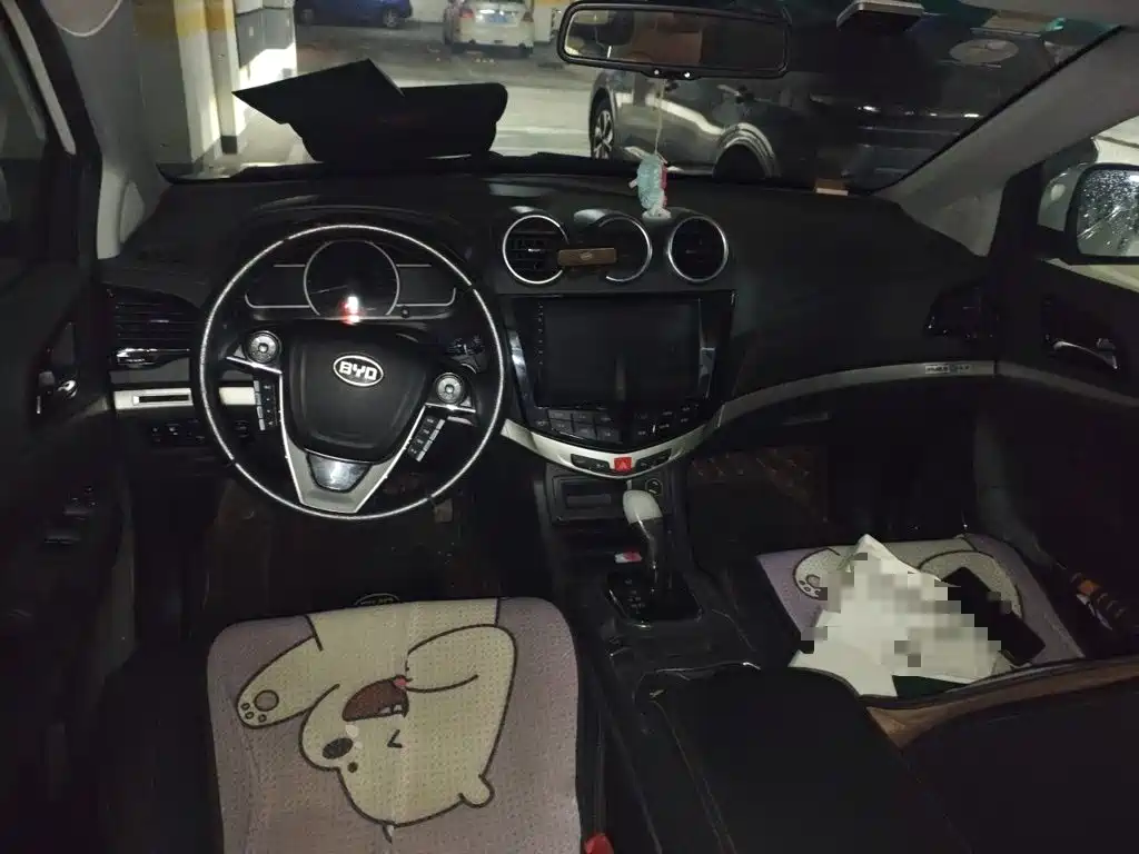 BYD S7 2015 2015 2.0T Automatic Premium