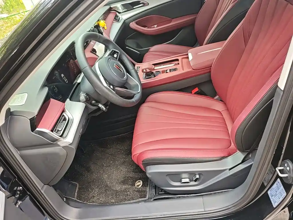 Hongqi H5 2026 2025 1.5T DCT 600,000 Units Commemorative Edition