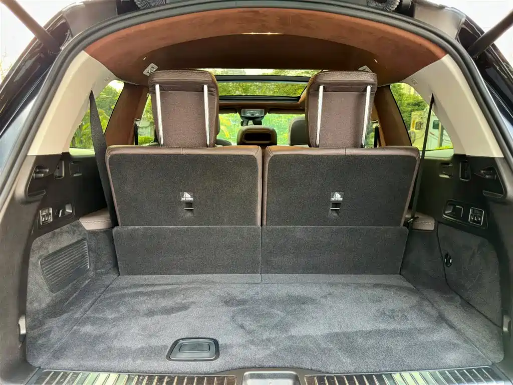 Mercedes-Benz GLS 2023 GLS 450 4MATIC Luxury Edition фото 34