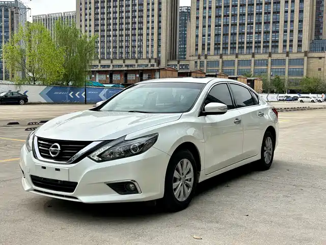 NISSAN TEANA