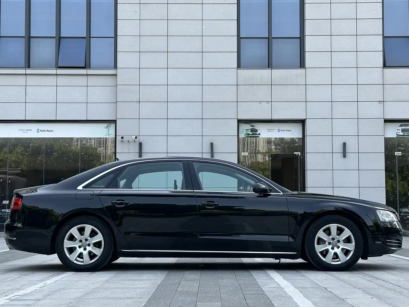 Audi A8 2011 A8L 3.0 TFSI quattro Luxury (213kW) фото 7