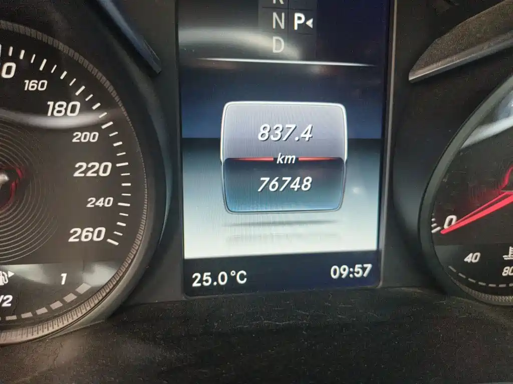 Mercedes-Benz C-Class 2015 C 200 Sport Edition 4MATIC фото 9
