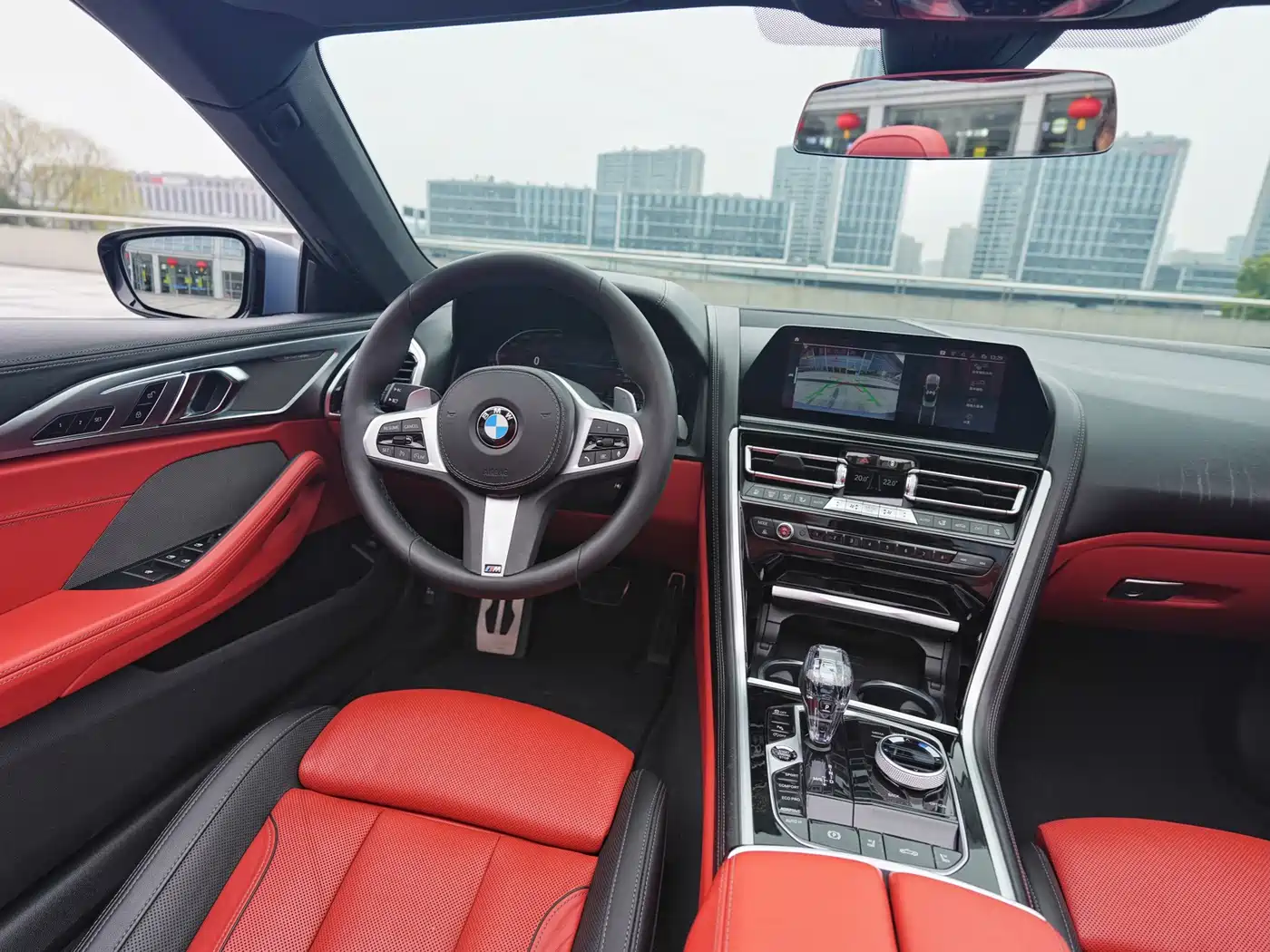 Фото 9 - BMW 8 Series