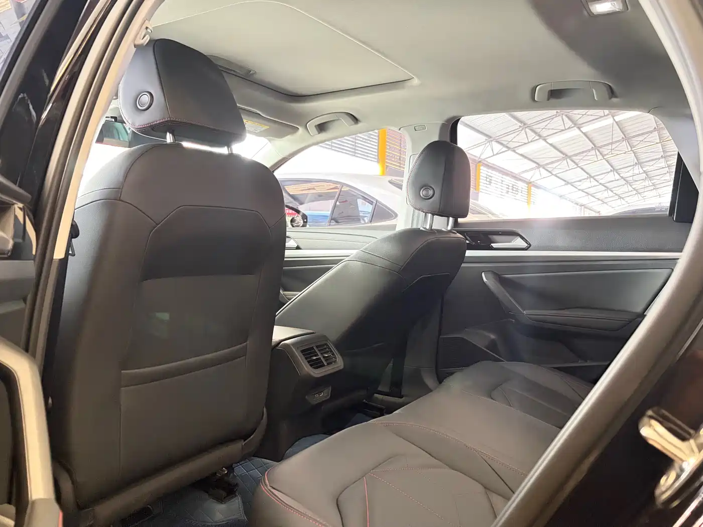 Volkswagen Lavida 2024 Model 300TSI DSG Starlight Full Comfort Edition фото 8