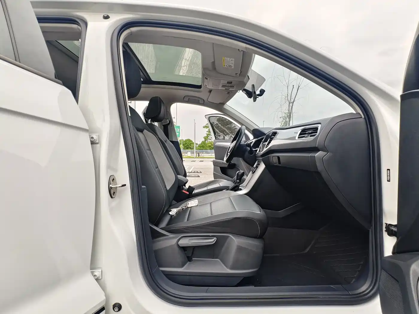 Volkswagen T-ROC 2022 280TSI DSG 2WD Elite PLUS фото 10