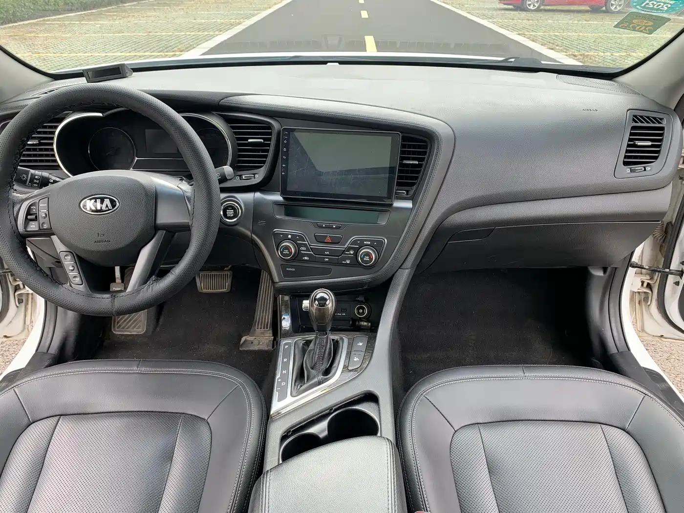 Kia K5 2012 2.0L Automatic DLX-2 фото 6