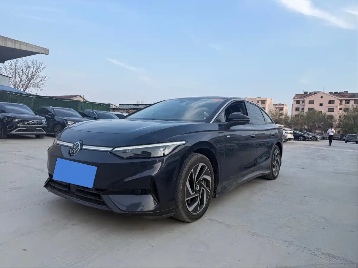 VOLKSWAGEN ID.7 VIZZION