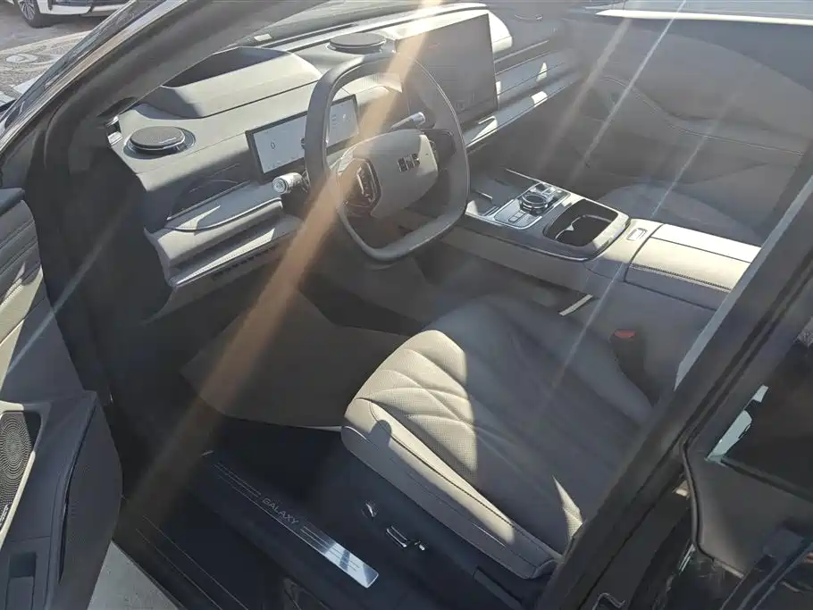 GEELY GALAXY GALAXY SPARKLE 8