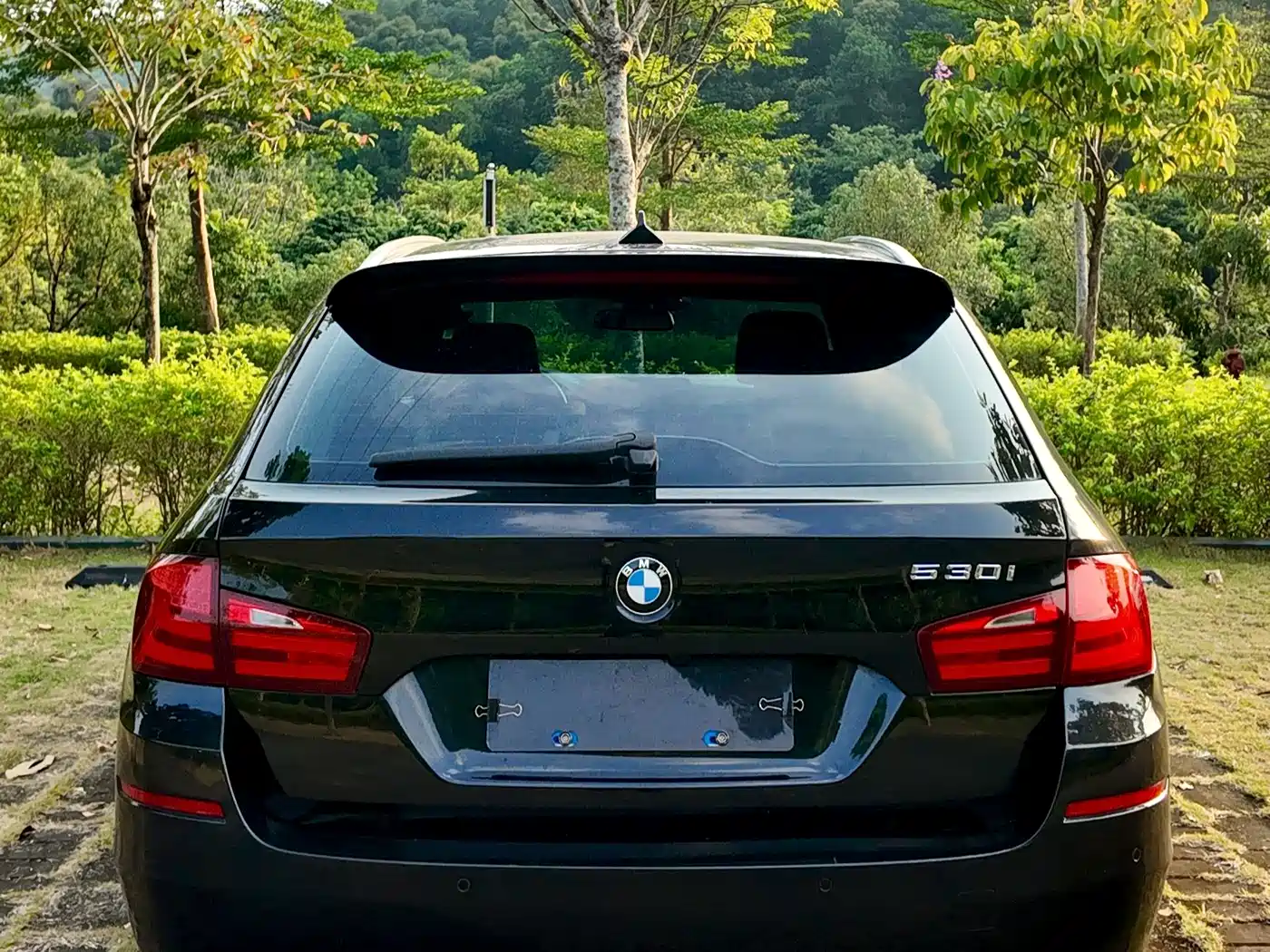BMW 5 Series (Import) 2012 2012 530i Leading Touring Edition
