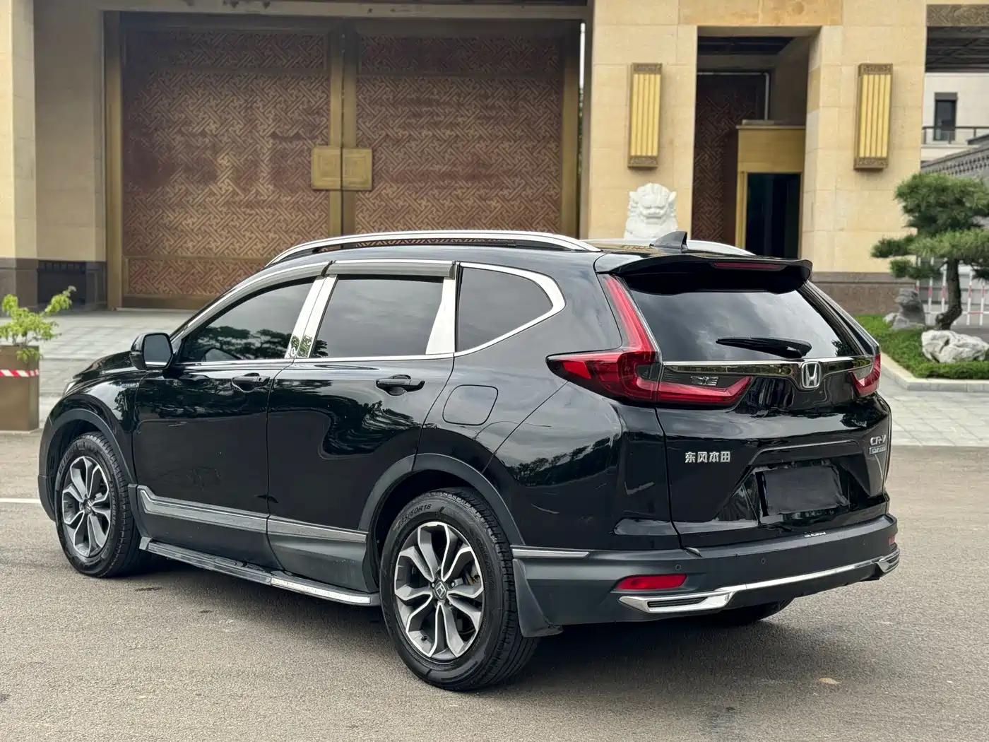 Фото 17 - Honda CR-V