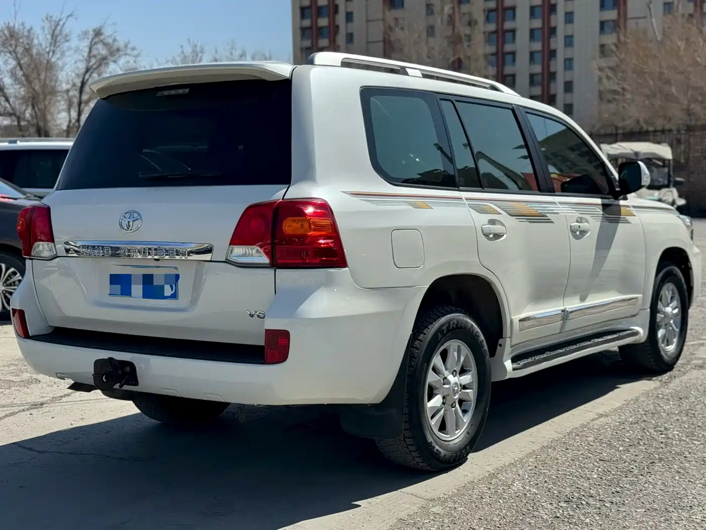 Toyota Land Cruiser (Import) 2015 4.0L V6 Middle East Low Configuration Edition фото 9
