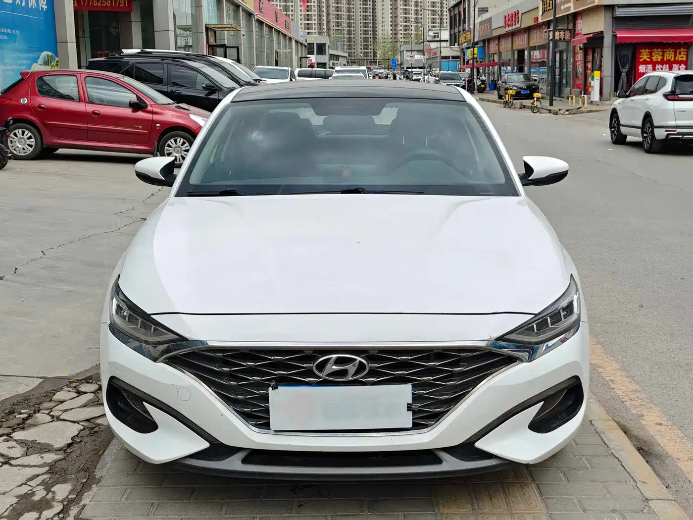 Hyundai Fista 2019 280TGDi Sport Edition China VI фото 2